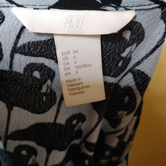 H&m flamingo blouse size 4 - Picture 10 of 13